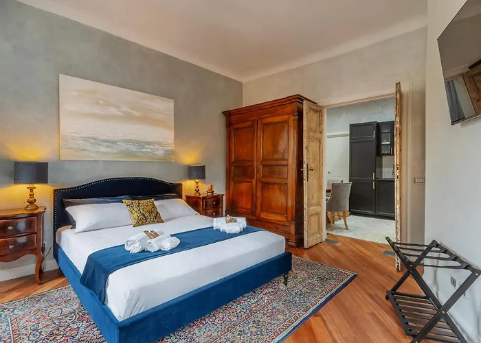 Romanticrome, Elegant In Trastevere District